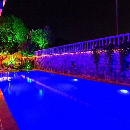 Kabasakal Otel Cesme Bagian luar foto