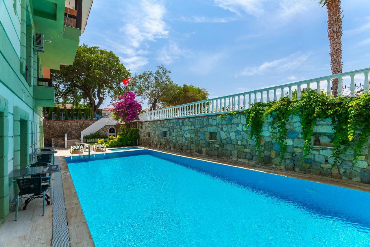 Kabasakal Otel Cesme Bagian luar foto